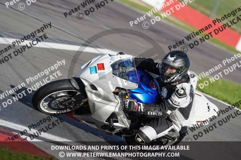 donington no limits trackday;donington park photographs;donington trackday photographs;no limits trackdays;peter wileman photography;trackday digital images;trackday photos